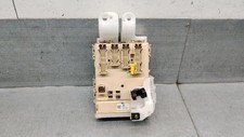 8273012X80A sicherungskasten TOYOTA AURIS E18 1.8 HYBRID ZWE186 6109710
