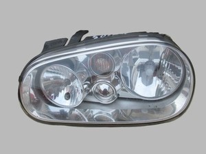 VW GOL IV Halogen Hauptscheinwerfer links Scheinwerfer 1J1941015C
