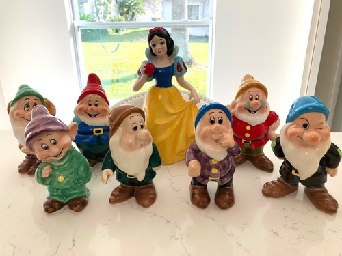 Seven Dwarfs Figurines - Japan 