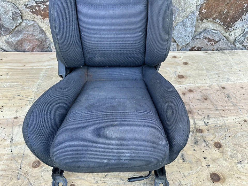 Сиденья из черной ткани для правой стороны пассажира Mazda Miata Mx5 1990-1993 годов выпуска от оригинального производителя V21 - Изображение 4 из 4