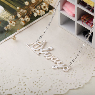 Collar colgante triángulo Floray Always de Harry Potter desde España