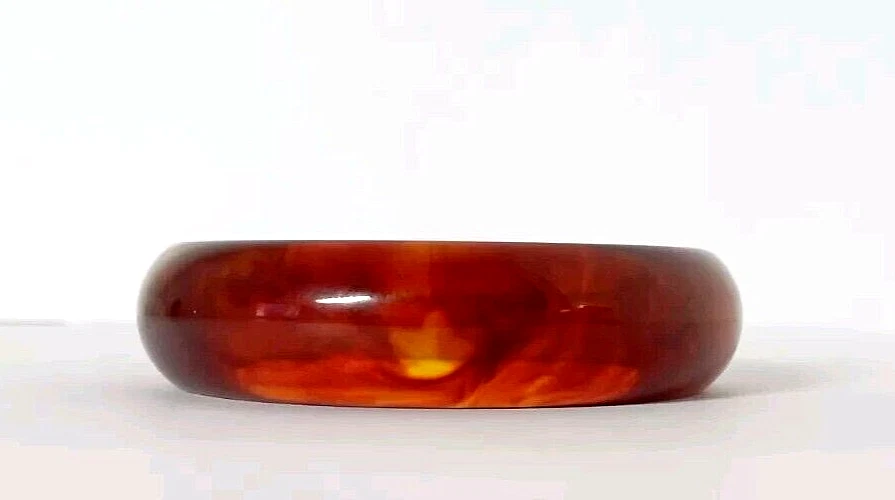 Ancien Bracelet Jonc En Bakélite Ambré. - Photo 3/4