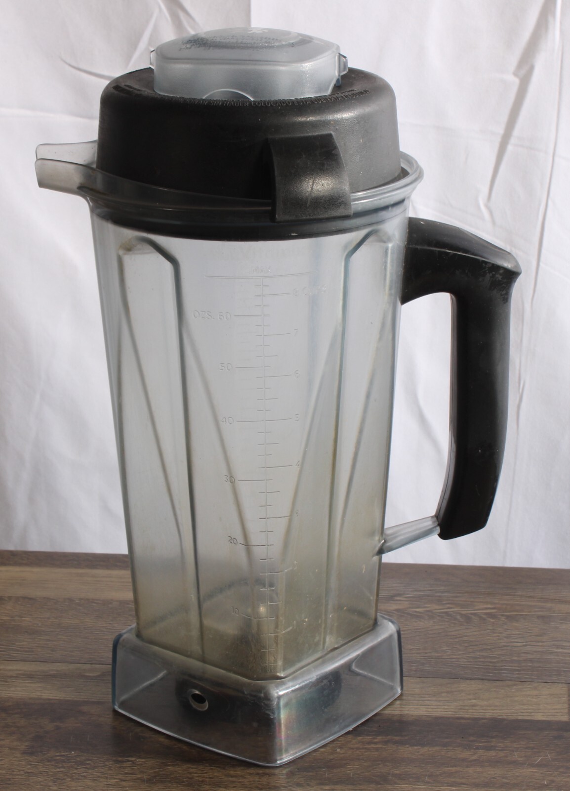 Vitamix 5200 ProfessionalGrade SelfCleaning Blender 64oz Container
