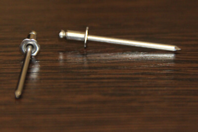 rivets rosette mopar hsv