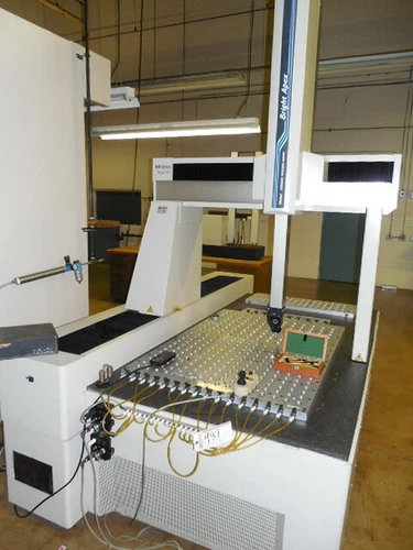Mitutoyo Bright Apex 916 DCC CMM  60" travel Coordinate Measuring Machine