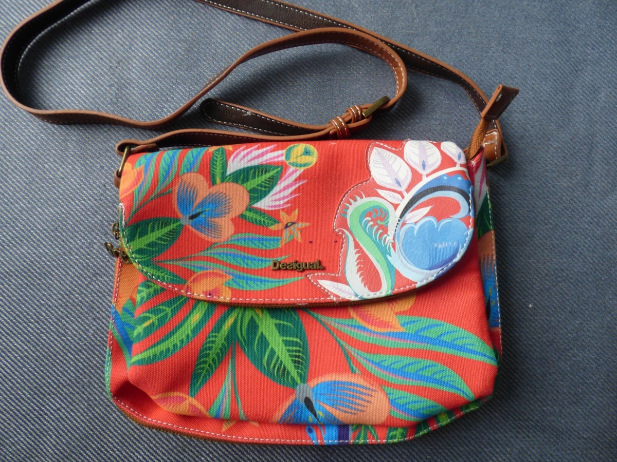 Sac clearance desigual tropical