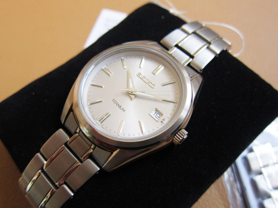 Кварцевые часы SEIKO 6N52-00B0 с полностью титановым сапфировым стеклом (серебряный циферблат) - Изображение 2 из 4