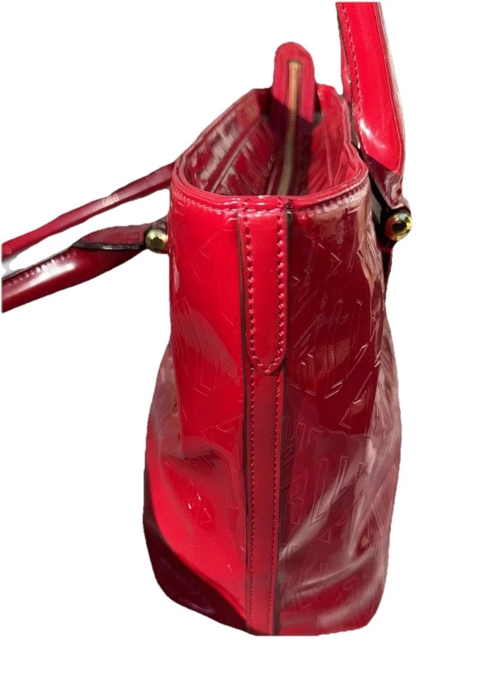 Bolso Cartera Ralph Lauren Rojo Charol Repujado RLL Dorado Herrajes Foto 3 de 4