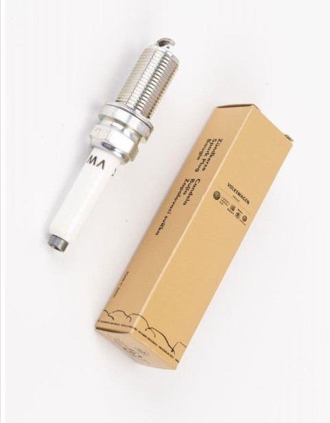 Audi Porsche VW  Spark Plugs 06k905601B 4x