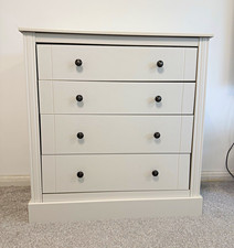 White 4 Drawer Chest of Drawers with Black Knob Handles, Freestanding