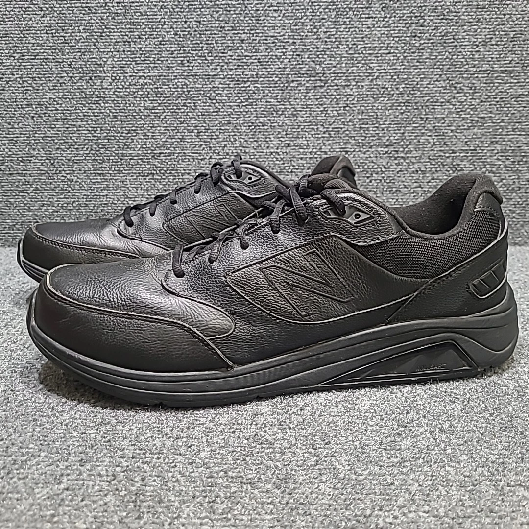 New Balance Sneakers & Athletic Shoes 928v3 US Mens 14B Black
Opens in a new window or tab