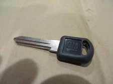 OEM # 596222 GM General Motors OEM new GM KEY BLANK 