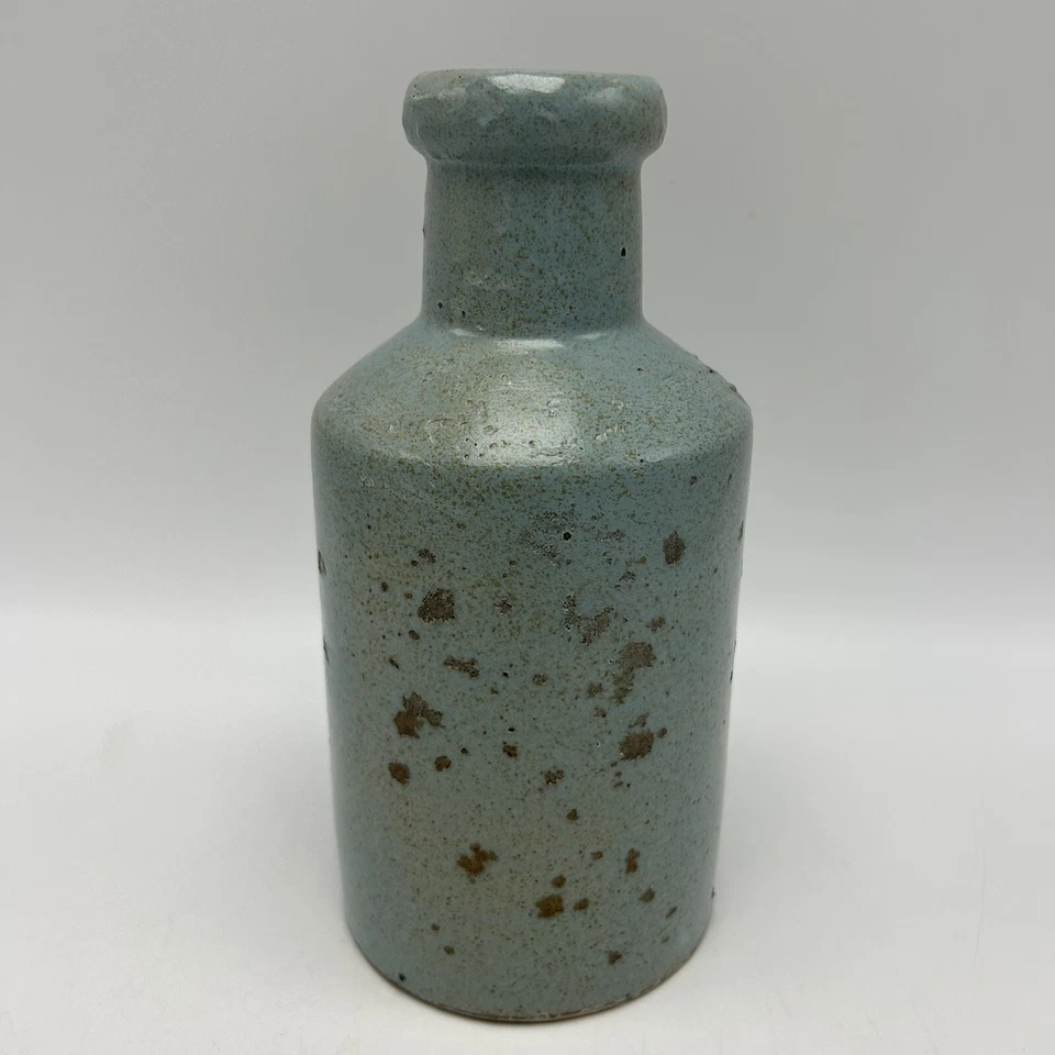 Jarrón de cerámica Dimond Home botella de leche azul gris Vietnam 7,5" x 4" marcado Foto 4 de 4