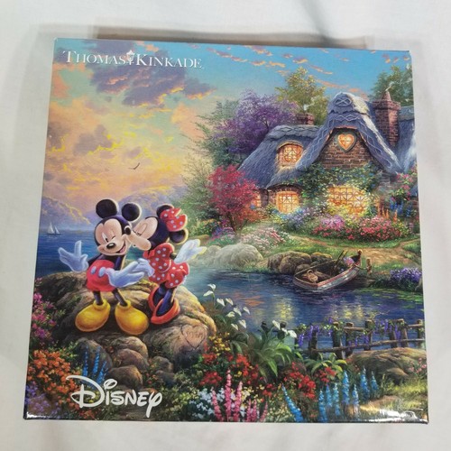 2016 Thomas Kinkade Disney Minnie and Mickey Mouse Kiss 750 Piece Puzzle