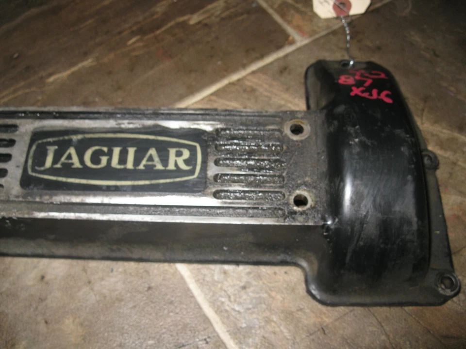 Jaguar XJ6 1972-1992 CUBIERTA DE VÁLVULA DERECHA PARA ÁRBOL DE LEVAS DE ENTRADA ORIGINAL OEM Foto 3 de 4