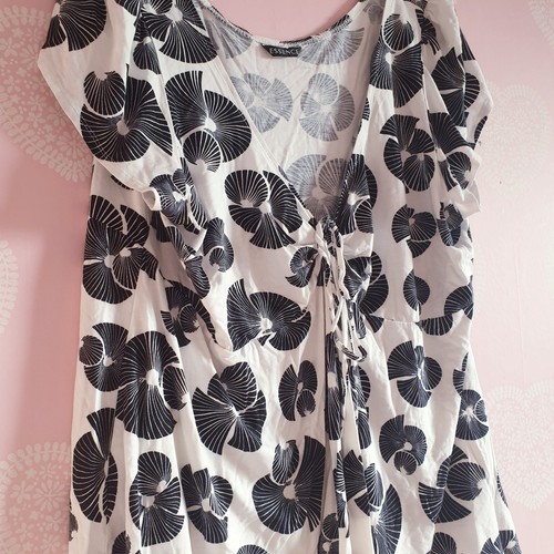 Evans Essence Floral Top Blouse Size 26 Excellent Condition - Picture 2 of 3