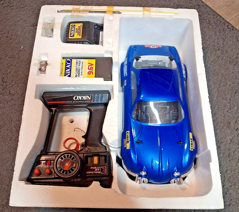 NIKKO RADIOCOMMANDé ALPINE Berlinette A110 1/14e - Neuve - Photo 2/4