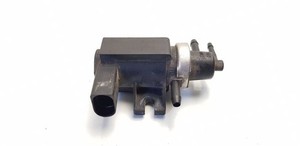 Volkswagen Golf IV 2000 Diesel 66kW Turbolader Druckwandler Magnetventil