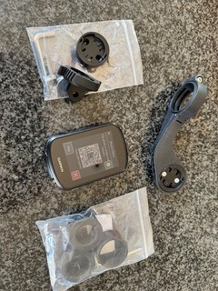 Garmin edge 840 bike computer; lightly used head unit new mounting hardware