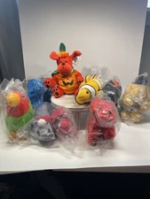 Petco Pals Plush Lot 11 Clownfish Mews Ruffkins Le Chat Rocket Treat Snowie Love