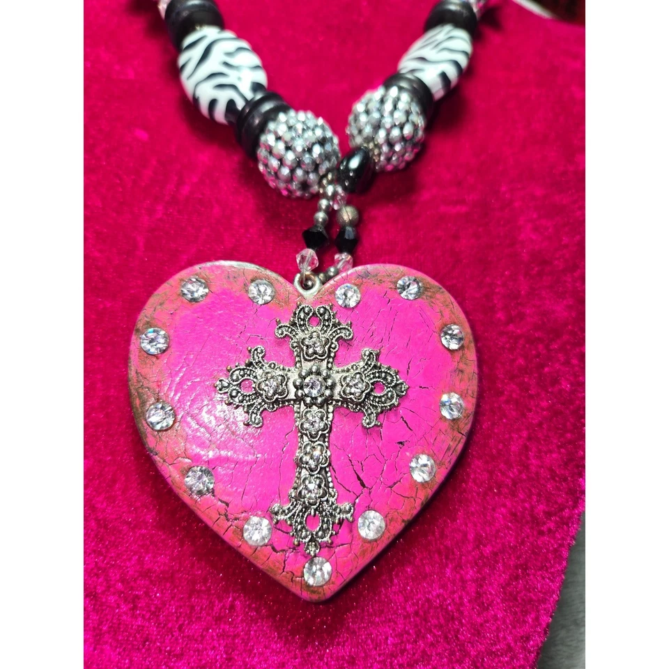 Collar Cruz Corazón Rosa Negro Cebra Cuentas Grueso Distintivo Joyería Mujer Foto 2 de 4