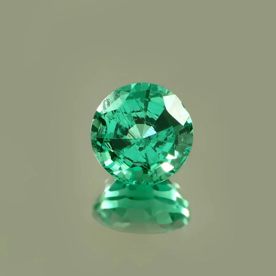 6x6 mm - Ethical Green Colombian Emerald Loose Gemstone Round Brilliant Cut 1 CT - Image 2 of 4