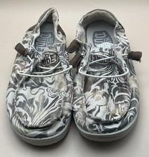 Hey Dude Wendy Ranch Sand Women s Size 5 Slip On Shoes Loafers Swirl Pattern