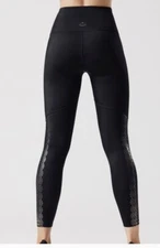 Beyond Yoga Down The Line High Waisted Midi Legging Size XS  silky flattering 