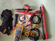 Fluke BT520 Battery Analyzer//