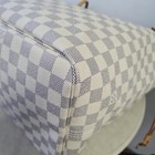 Foto 19 di 24