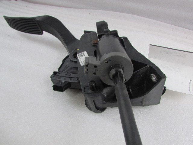 Maserati Ghibli, Gas Pedal, Used, P/N 6700049780