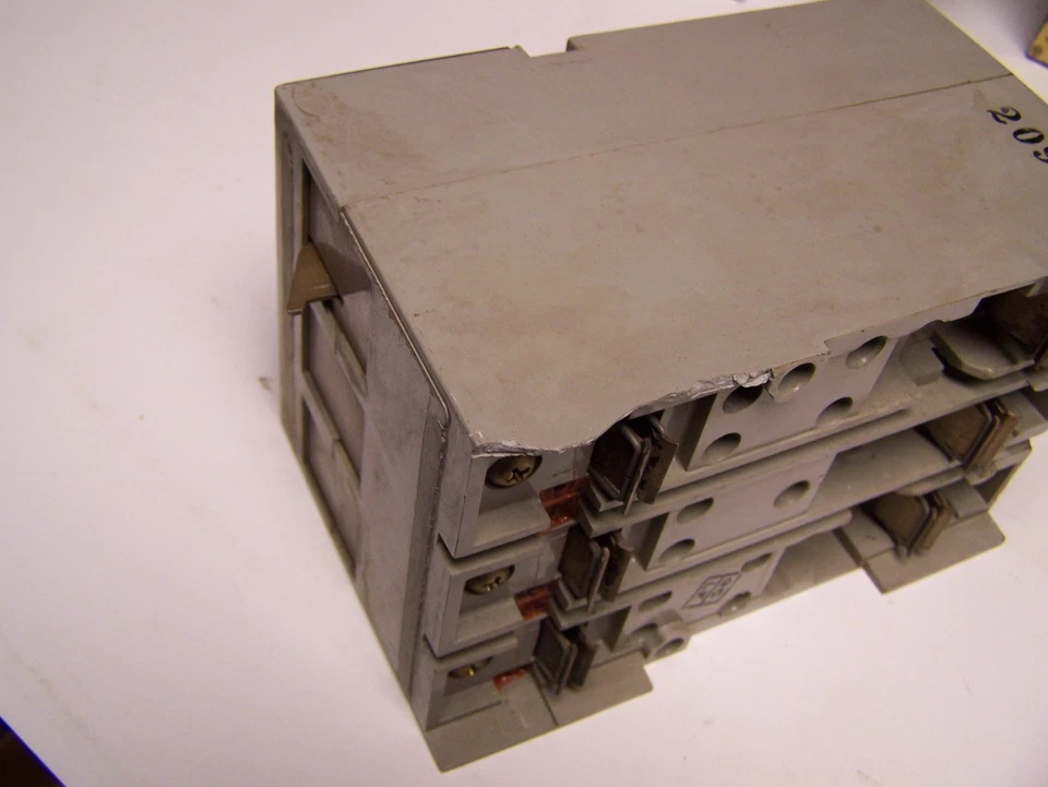 * I.T.E.  Interruptor NAVY Tipo 75A AQB A101F Cat# 2743... WA-21A Foto 4 de 4