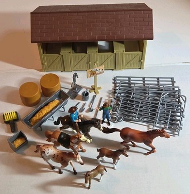 New Ray Country Life Playset Barn Stable Horses Animals Farm Accessories 