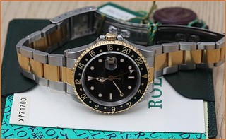 Rolex GMT Master 2 16713 18K/SS 40.0mm Automatic with Guarantee Paper