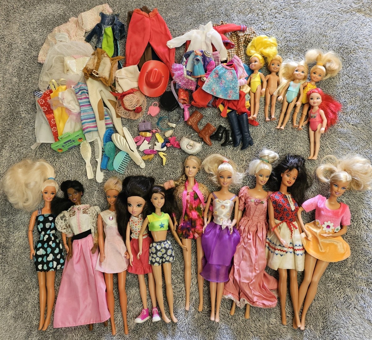 Vintage to Modern BARBIE Fashion Dolls Lot B Extras Clothes