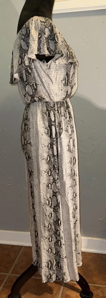 Jersey She + Sky mediano con estampado de piel de serpiente  Foto 3 de 4