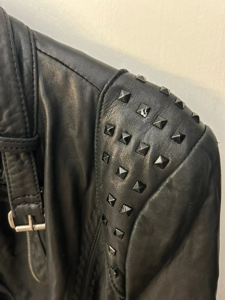 Chaqueta de cuero genuino negra con tachuelas manga cremallera talla grande L MICHAEL KORS para mujer Foto 4 de 4