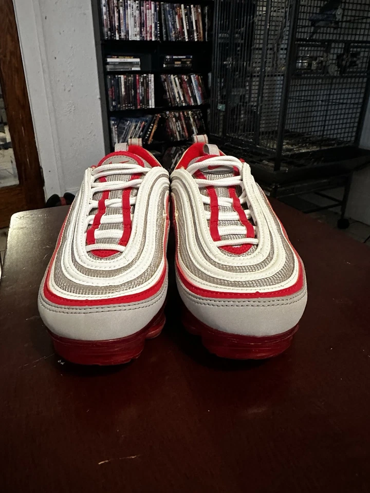 Rare NIKE AIR VAPORMAX 97 “ATMOSPHERE GREY” Size 4.5Y - Image 2 of 4