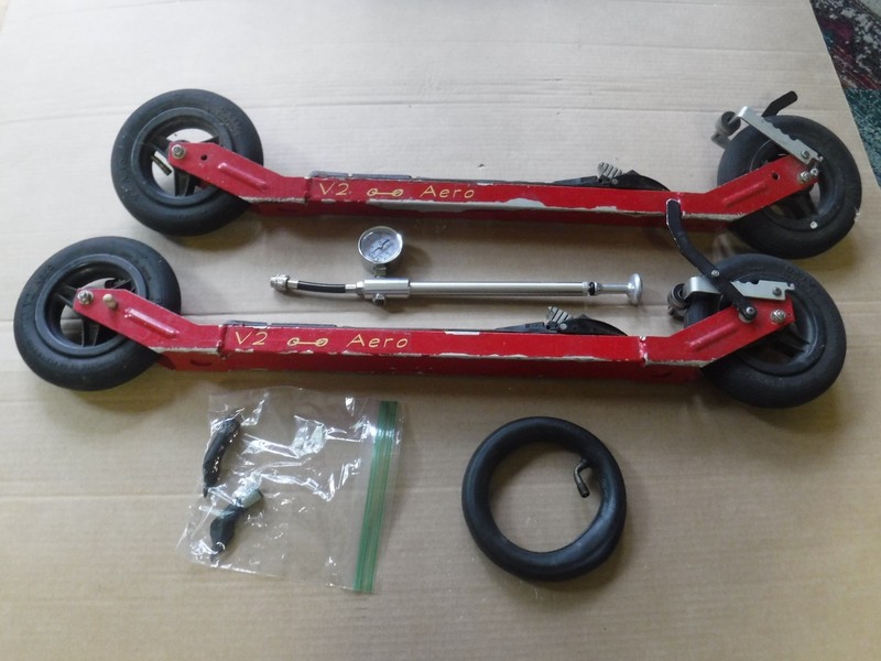 V2 aero roller skis with salomom bidings , pump, carbide ski tips, new tube,
