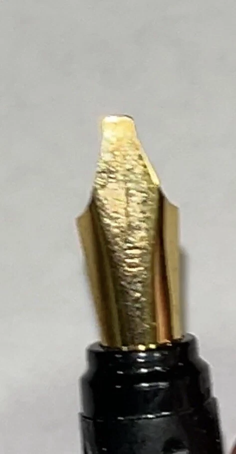 Pluma de caligrafía Staedtler vintage dorada, plumín en caja... Foto 3 de 4