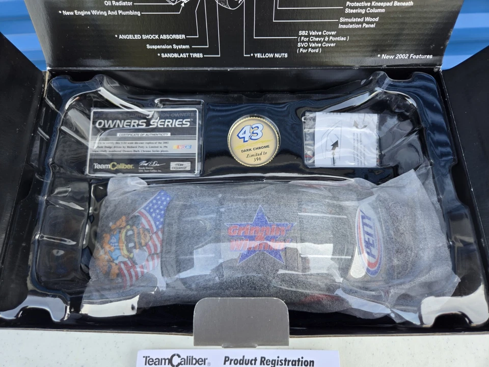 Richard Petty #43 Garfield 1:24 Dark Chrome Team Calibre Owners Series/396 Foto 2 de 4