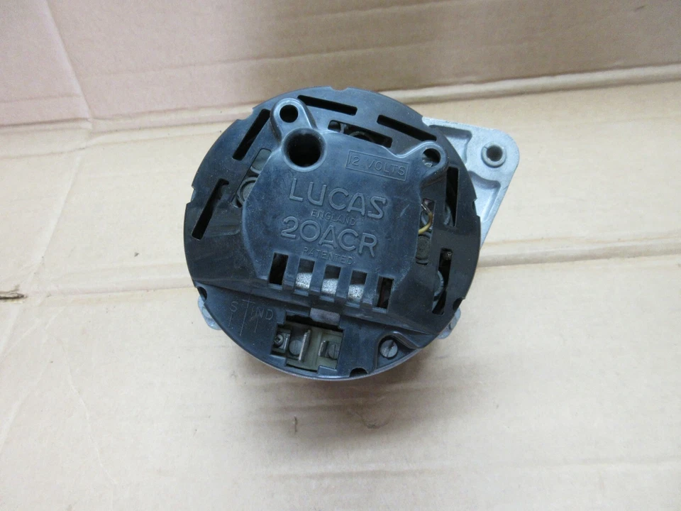 Alternador reconstruido de colección para Jaguar XJ12 Lucas Reman A2014   Foto 3 de 4