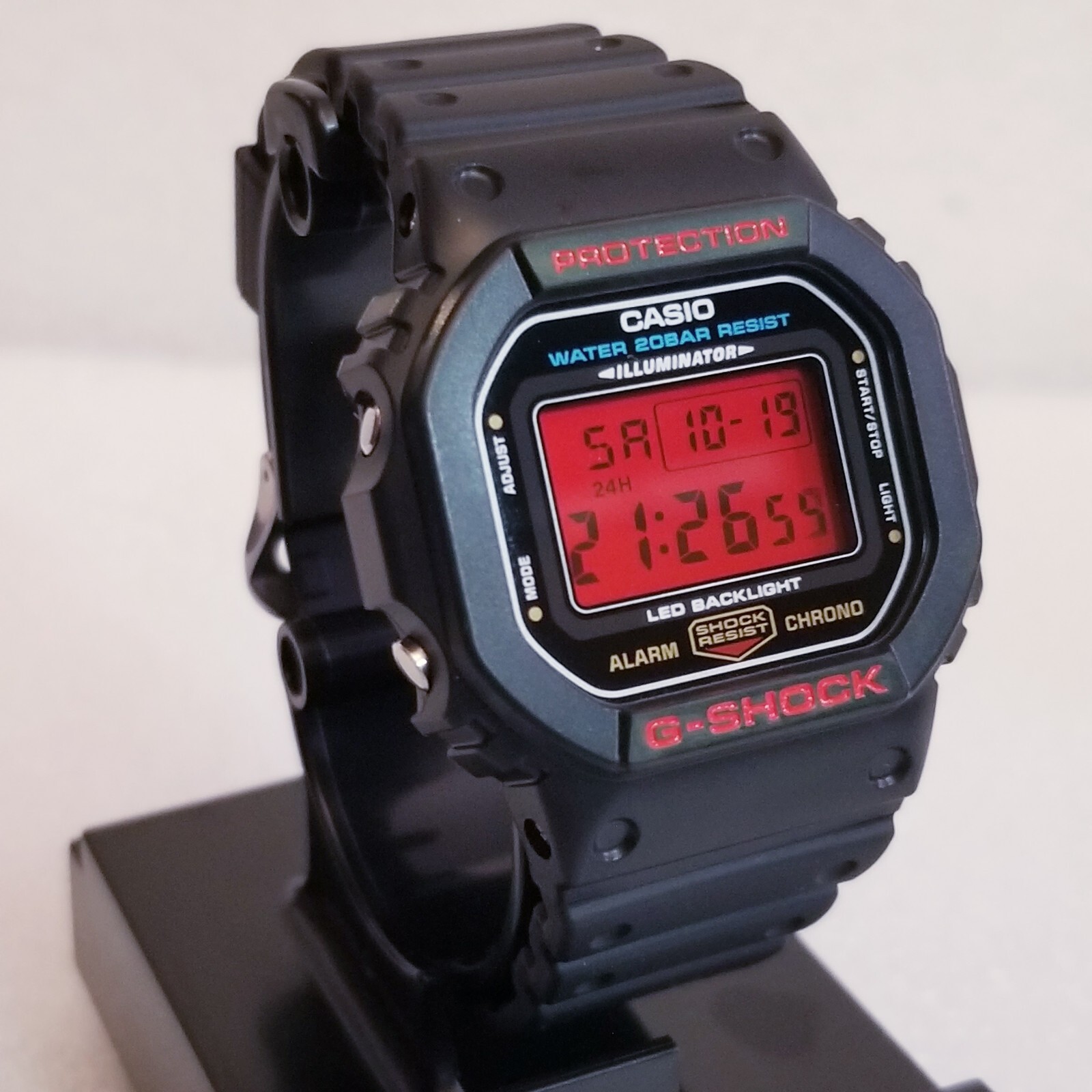Rare Casio G-Shock  DW5600UE Led backlight custom red display digital watch