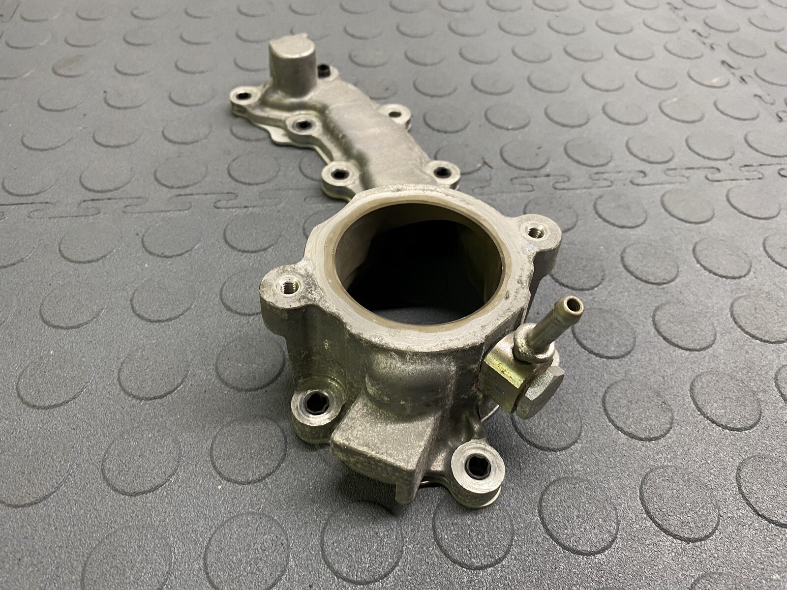 MASERATI GHIBLI QUATTROPORTE LEVANTE 3.0 TTV6 THERMOSTAT HOUSING OUTLET
