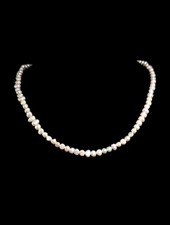 Vintage Genuine Gray Freshwater Pearl Gold Toned Box Clasp Necklace