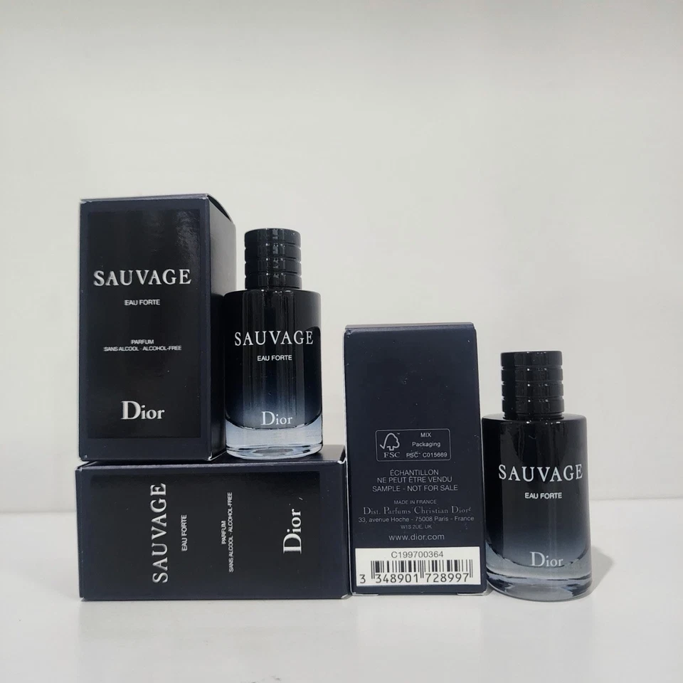 Mini botella Dior Sauvage EDT Man Travel Splash 0,34 fl oz / 10 ml con muestras gratuitas Foto 2 de 2