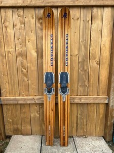 VINTAGE Set of Wooden 68" Long Waterskis Water Skis AR STANDARD AQUA RITE