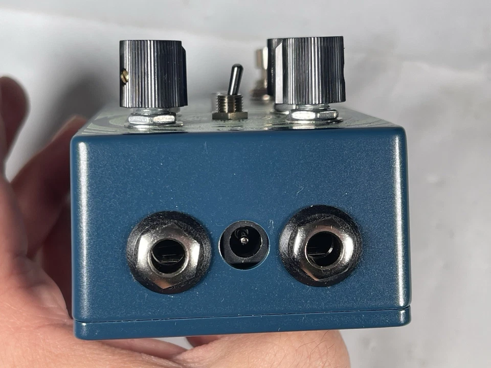 Earthquaker Devices Silos Multi-Delay Pedal - Image 3 of 4