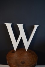 Vintage geborgen Holzschild Buchstabe