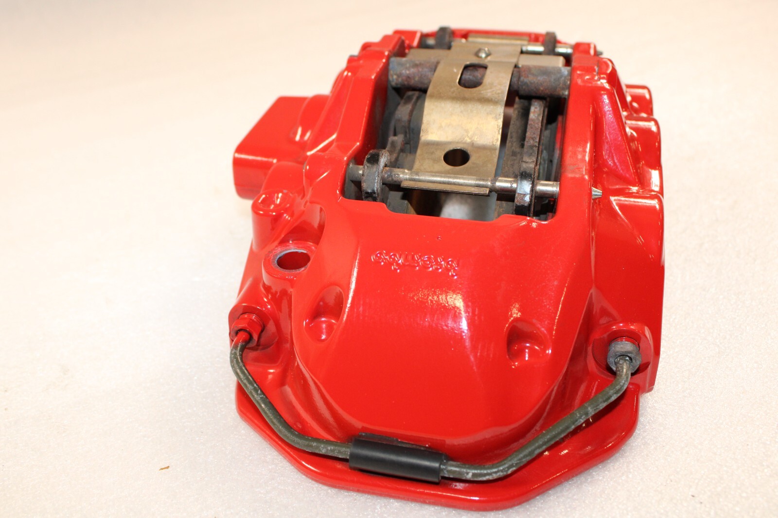 Maserati Granturismo, RH, Front Brake Caliper, Red, Chipped, Used, P/N 82102505